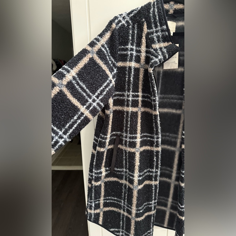 NWT Aspen Black and Cream Plaid Teddy Jacket - 1X - Picture 2 of 9